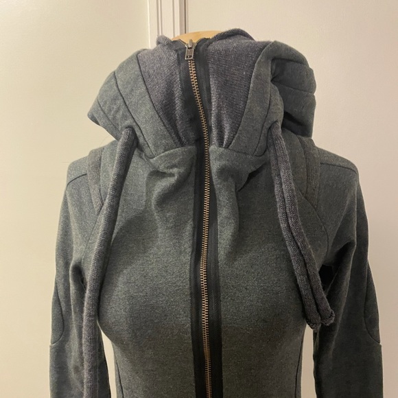 JNBY long fitted hoodie jacket - Picture 2 of 11